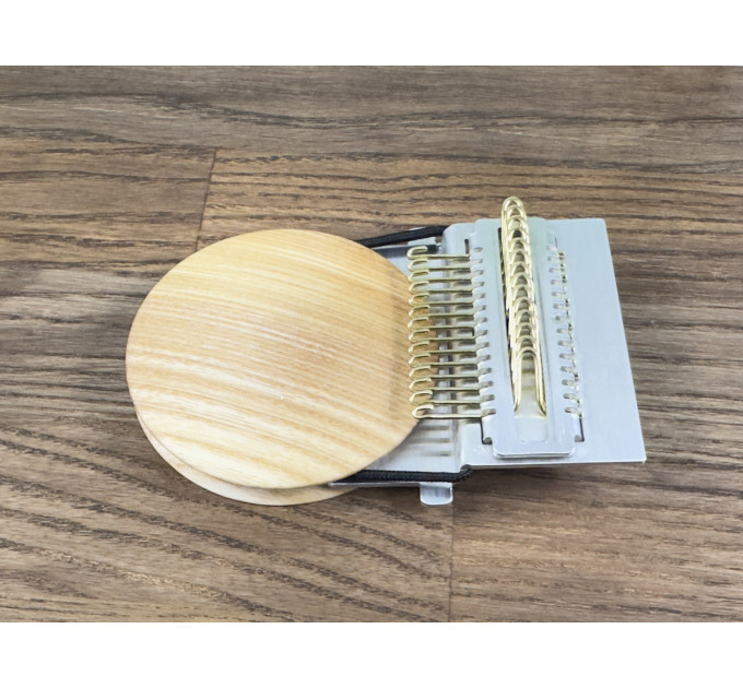 Handmade Speedweve Loom with 14 Brass Hooks & 67mm Wooden Disc